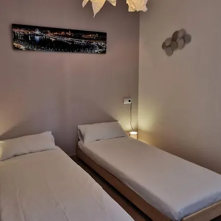 La Perla Cruise Apartment On Private Beach, Modern With Aircon & Wifi Benalmadena Exterior photo